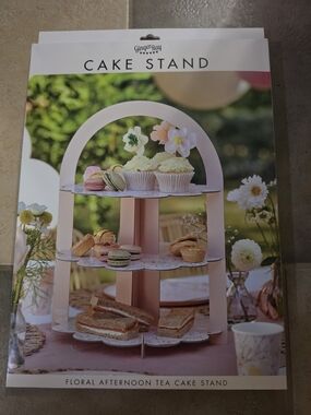Ginger Ray Floral Afternoon Tea Cake Stand - Pink and White
